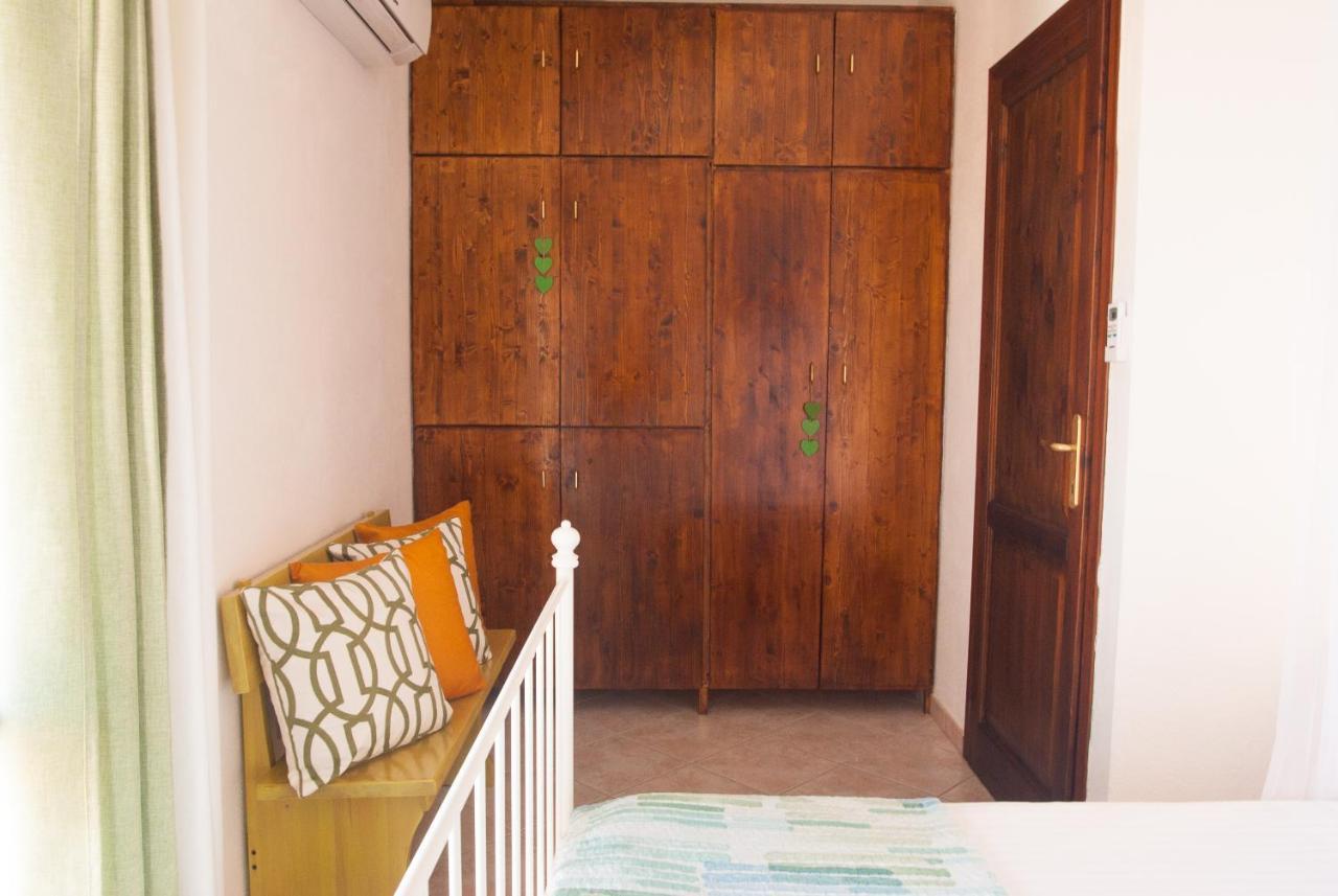 Casa Danilo Apartment San Teodoro  Ngoại thất bức ảnh