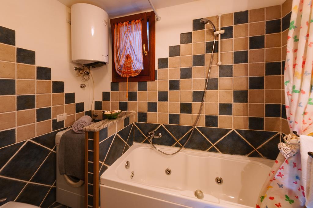 Casa Danilo Apartment San Teodoro  Ngoại thất bức ảnh