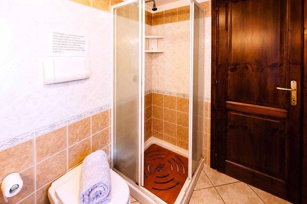 Casa Danilo Apartment San Teodoro  Ngoại thất bức ảnh