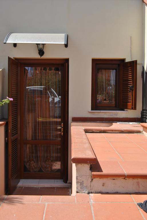 Casa Danilo Apartment San Teodoro  Ngoại thất bức ảnh